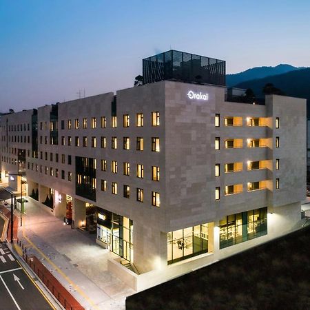 Orakai Cheonggyesan Hotel, BW Premier Collection Сеул Екстериор снимка