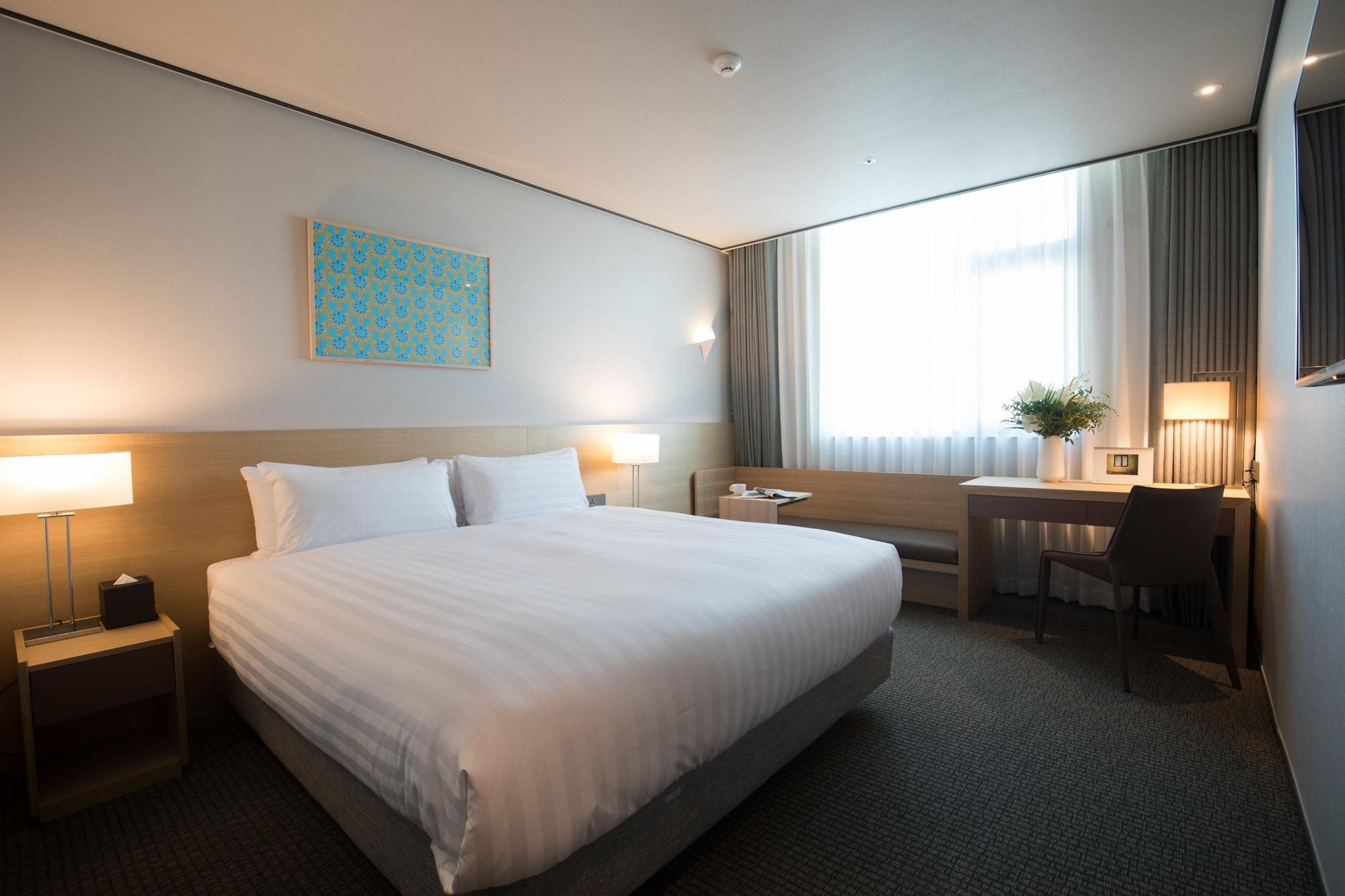 Orakai Cheonggyesan Hotel, BW Premier Collection Сеул Екстериор снимка