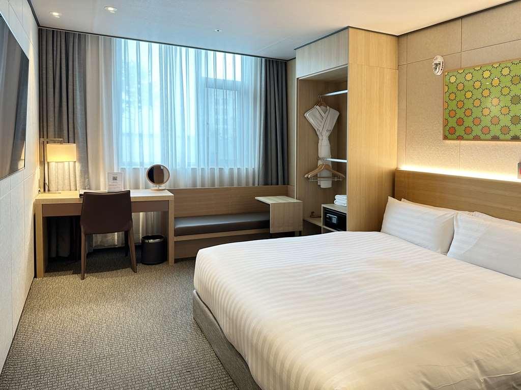 Orakai Cheonggyesan Hotel, BW Premier Collection Сеул Стая снимка