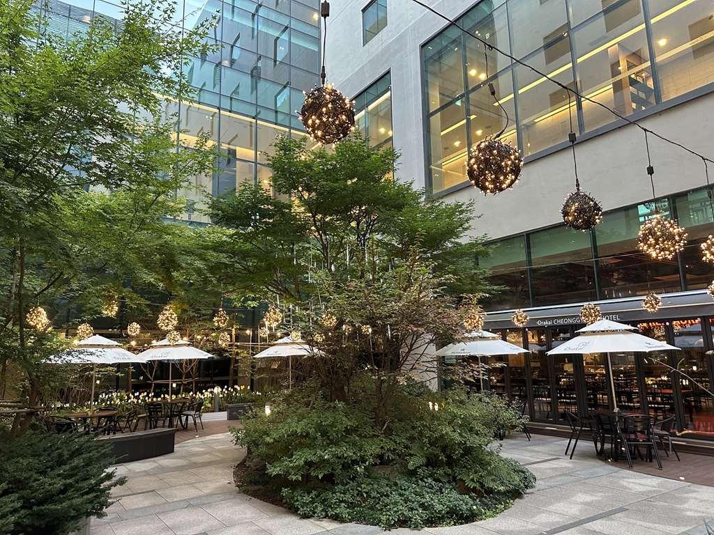 Orakai Cheonggyesan Hotel, BW Premier Collection Сеул Ресторант снимка