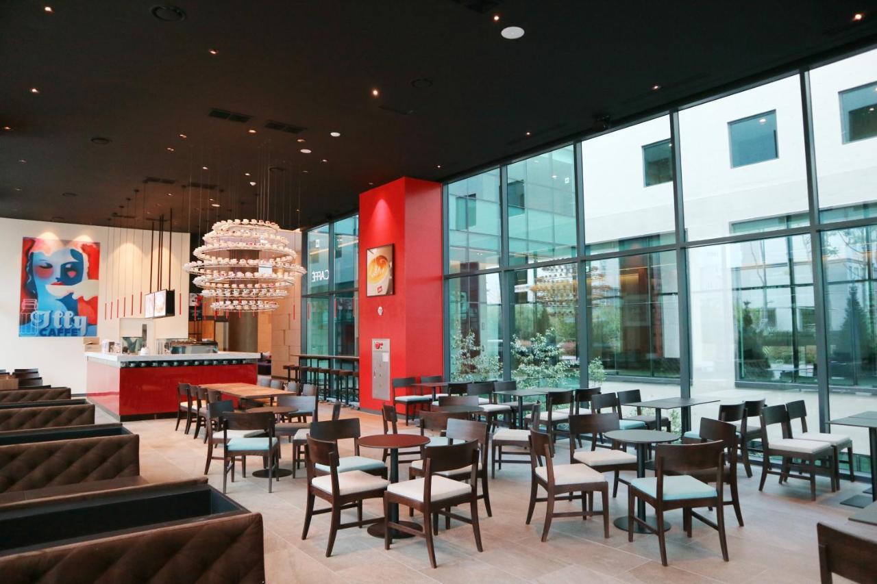 Orakai Cheonggyesan Hotel, BW Premier Collection Сеул Екстериор снимка