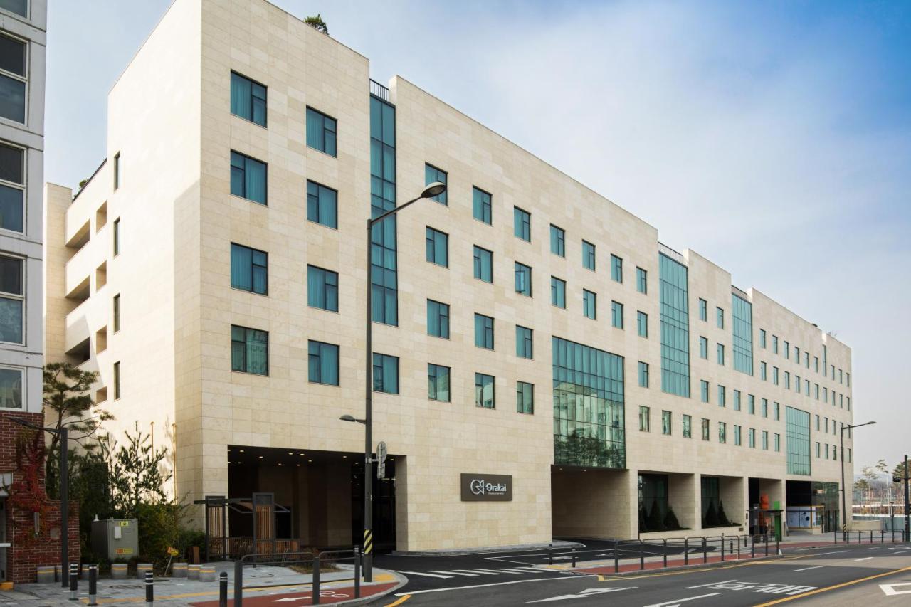 Orakai Cheonggyesan Hotel, BW Premier Collection Сеул Екстериор снимка