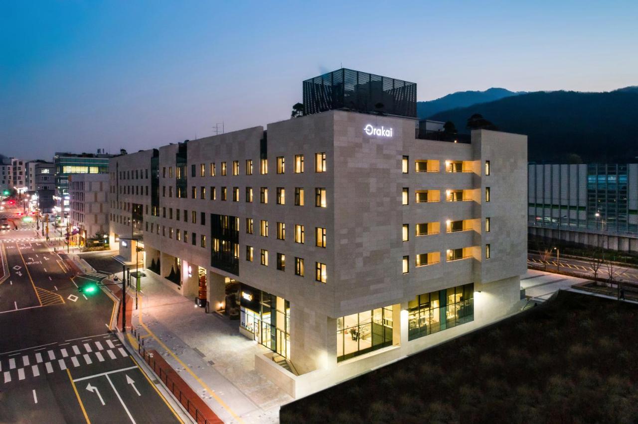 Orakai Cheonggyesan Hotel, BW Premier Collection Сеул Екстериор снимка